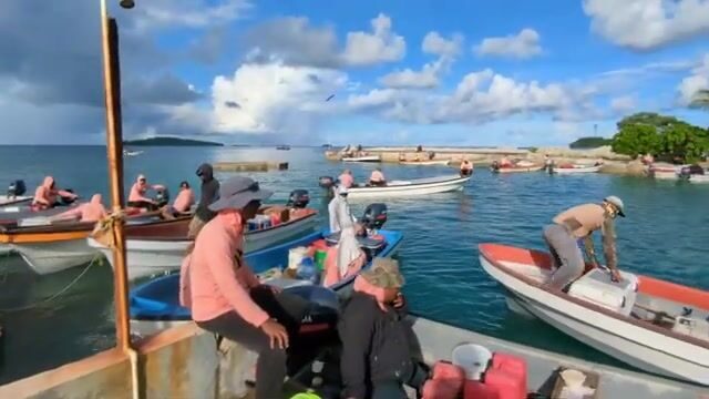 Взвешивание улова после турнира и крупная барракуда на Рейчелз-бич, Чуук