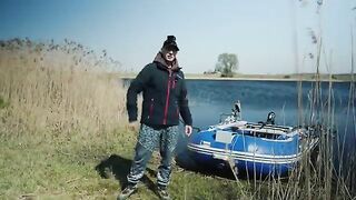 Щука длиной 92 сантиметра в подсаке на меловом карьере Канево в Польше