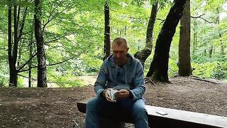 Маленький водоем в Польше со следами прошлых рыбалок