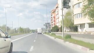 Ловля бычков и большого краба на пляже в Констанце