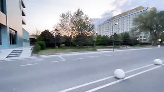 Ловля бычков и большого краба на пляже в Констанце