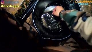 Уличная рыбалка на хлеб у моста Грозэвешть на реке Дымбовица