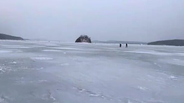 Ловля наваги в бухте Труда на Русском острове