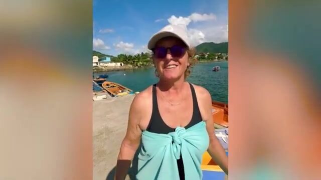 Погружение за крылатками у берега Доминики с Cabrits Dive Center