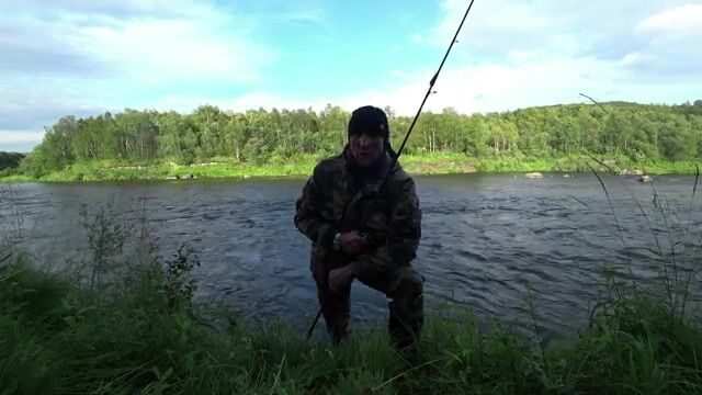 Августовская семга на Кольском после дождя и переделанной блесны
