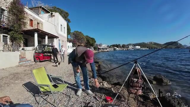 В Гюмюшлюке взяли крупного сарга и оставили на дне часть оснастки
