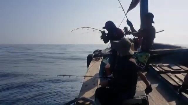 Подготовка к глубоководному выходу в Куинёне в два часа ночи