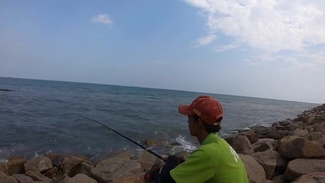 Морская ловля в Хотраме в марте с двумя рыбами