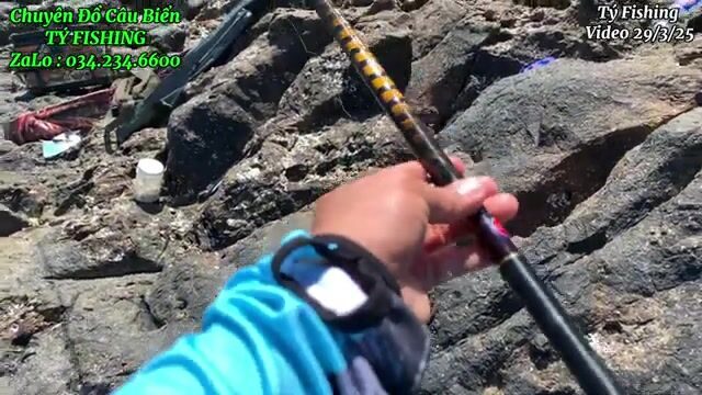 На скалах у Нёнли рвали поводки и поднимали рыбу