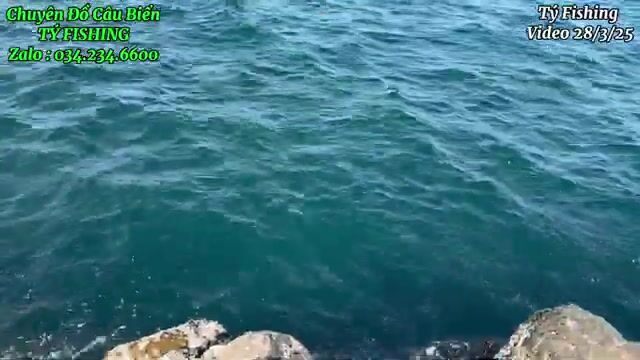 На скалах у Нёнли рвали поводки и поднимали рыбу