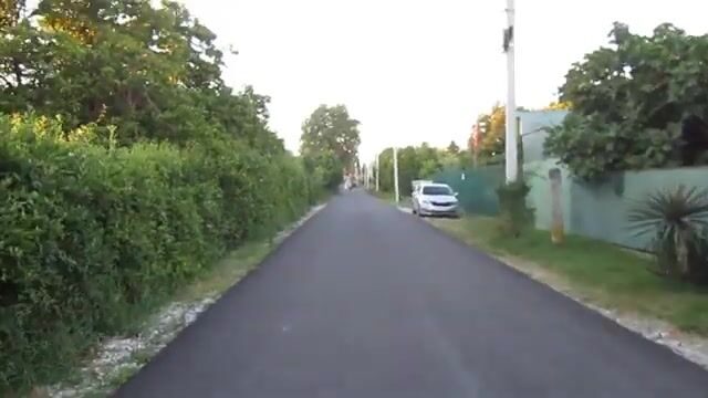 Достали краба из ловушки в Гячрыпше и заморозили его
