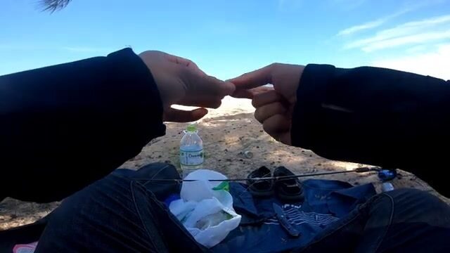 В Хотраме из-за волны ловили на груз, а поели лапшу вместо улова