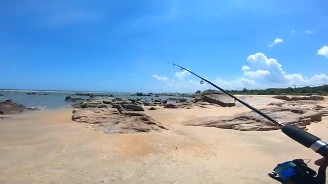 В Хотраме из-за волны ловили на груз, а поели лапшу вместо улова
