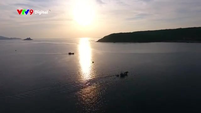 Ночной выход в заливе Ванфонг с местным рыбаком