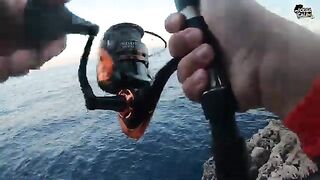 Две рыбы на одной снасти: береговой спиннинг и морской азарт