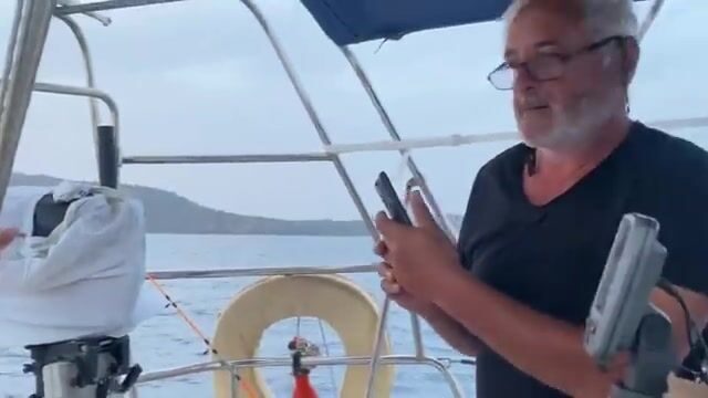 Капитан Седат пригласил нас на яхту под парусом в Турции