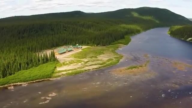 На Биг-Ривере в Лабрадоре лосось брал после смены мушки