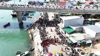 Ниньчу, Вьетнам: рынок, лодочные гонки и день у Виньхи